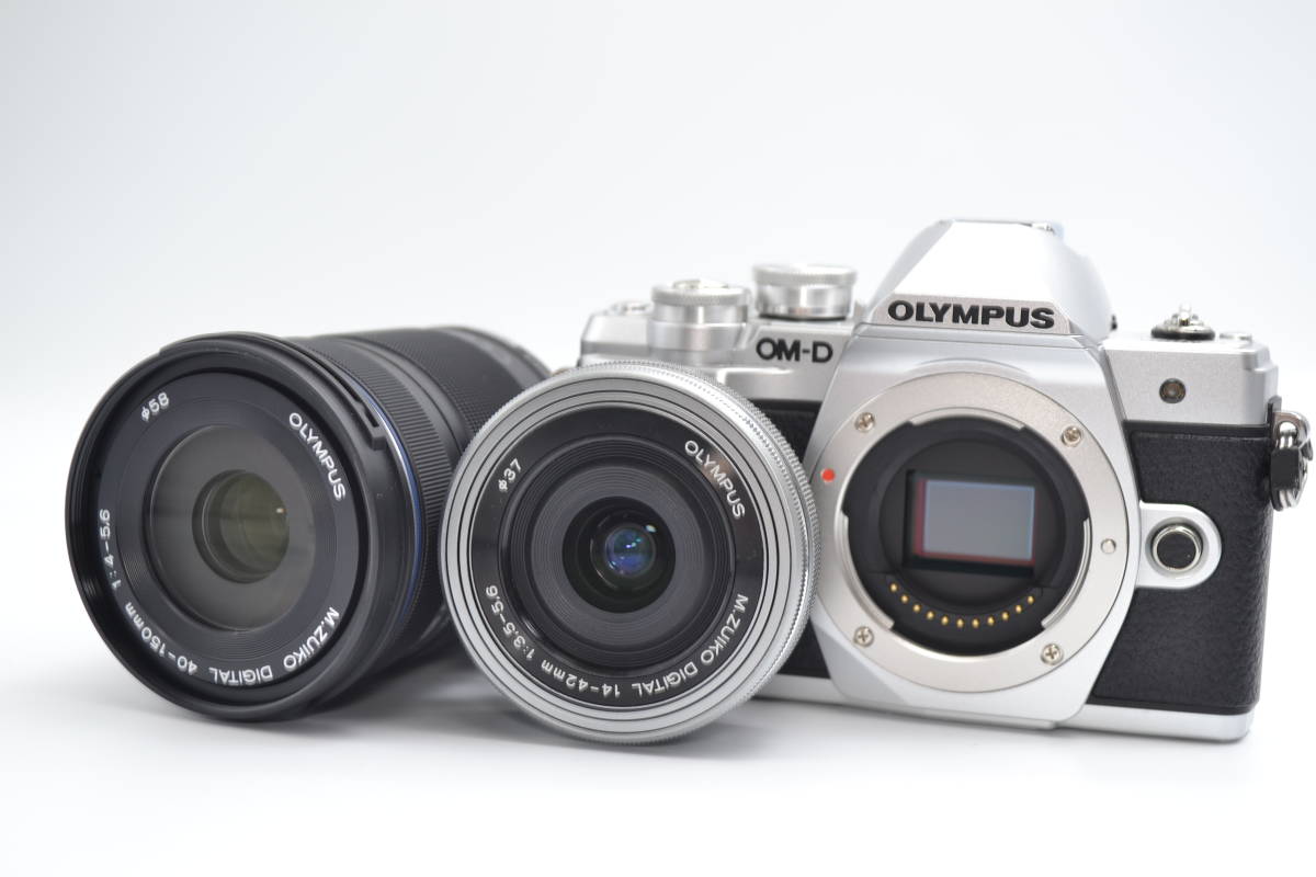 OLYMPUS (オリンパス) OM-D E-M10 Mark III EZダブルズームキット