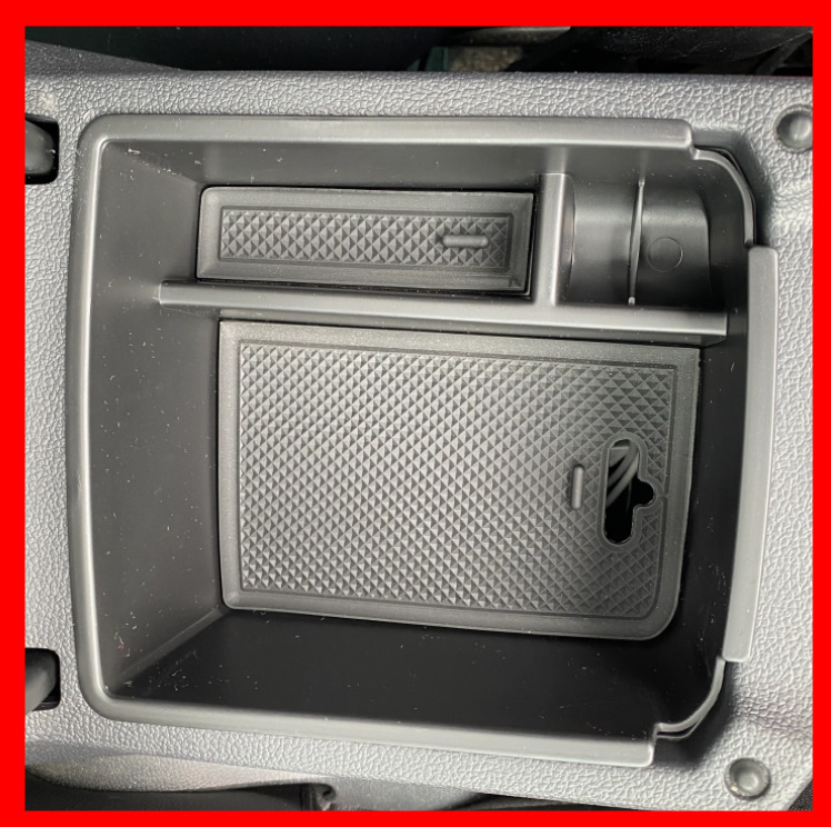 アームレスト 収納ボックス コンテナ グローブ オーガナイザー センターコンソール フォルクスワーゲン VW ティグアン MK2 2016-2020_画像4