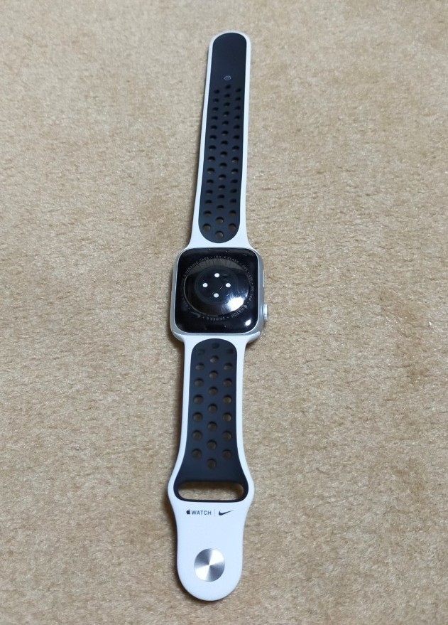 Apple Watch Nike Series 6（GPS + Cellularモデル）- 44mm