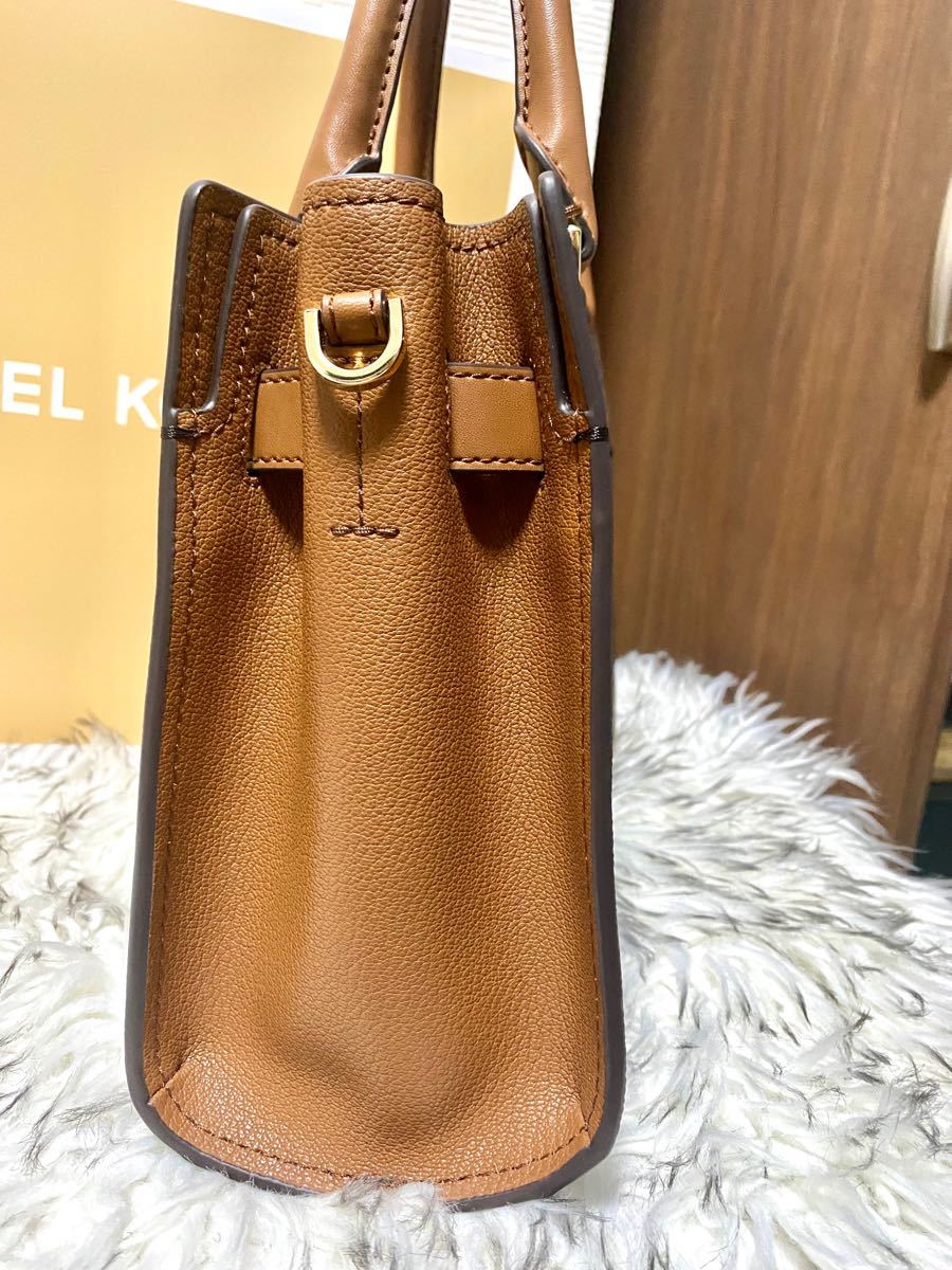 MICHAEL KORS HAMILTON サッチェル スモール