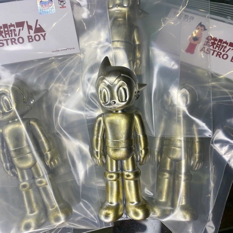 『鉄腕アトム』ASTRO BOY 手塚治虫 アストロボーイ フィギュア 90周年記念商品 戦損Ver. 正規品 金属2体セット 送料込み