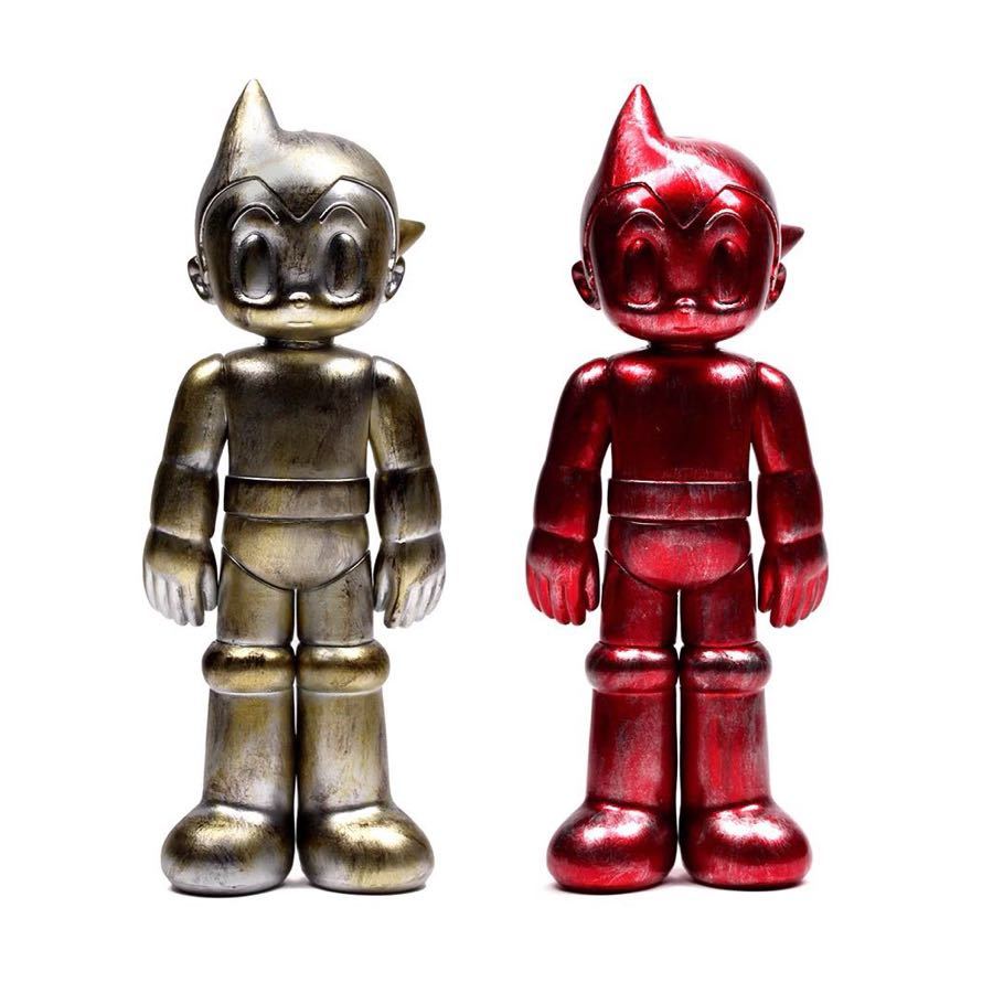 『鉄腕アトム』ASTRO BOY 手塚治虫 アストロボーイ フィギュア 90周年記念商品 戦損Ver. 正規品 金属2体セット 送料込み 1