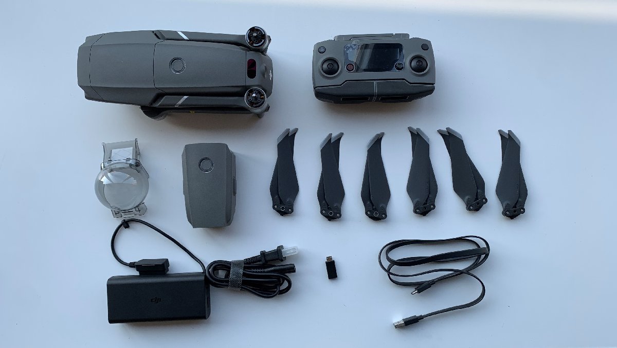 ホワイト系高質で安価 【超美品】 DJI MAVIC AIR 2 バッテリー純正品 購入オーダー 【超美品】 Mavic バッテリー 充電回数0回です。 Air おふろのおもちゃ