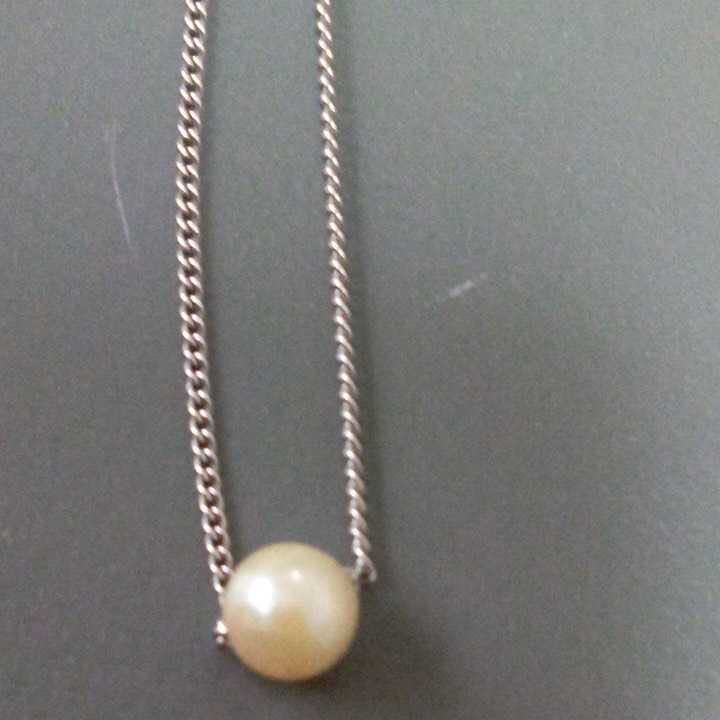 ネックレス　本真珠1玉　全長約20㎝　チェーン約40㎝　美品
