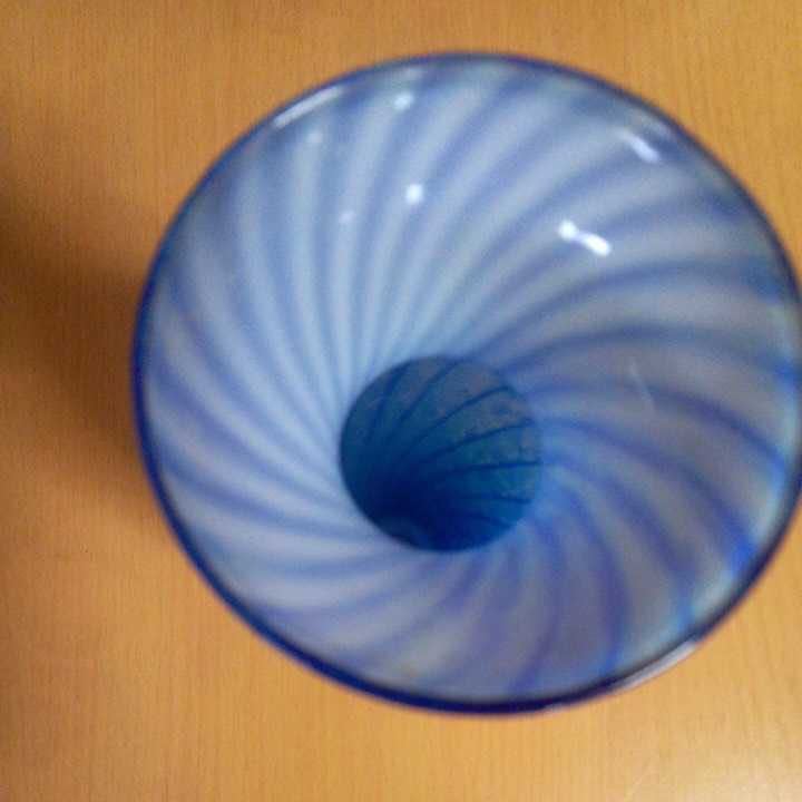 一輪挿し花瓶　ガラス　ブルー　Kodama GLASS 高さ約20㎝　底直径約5㎝　入れ口約6㎝　未使用　美品_画像5