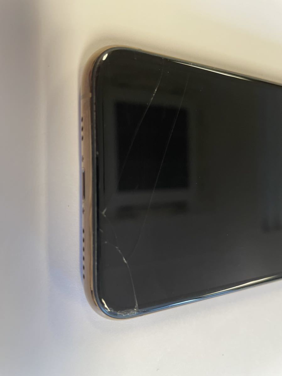 ジャンク品・simフリー】iPhone11Pro 256GB ゴールドMWC92J/A softbank