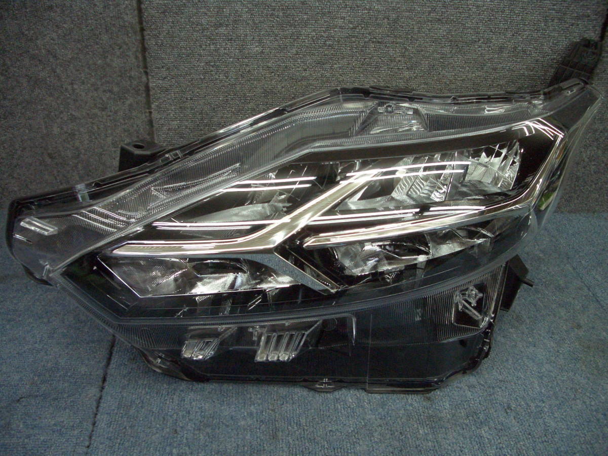 □□2205-N19 美品!日産純正 B44W デイズ ハイウェイスター LED