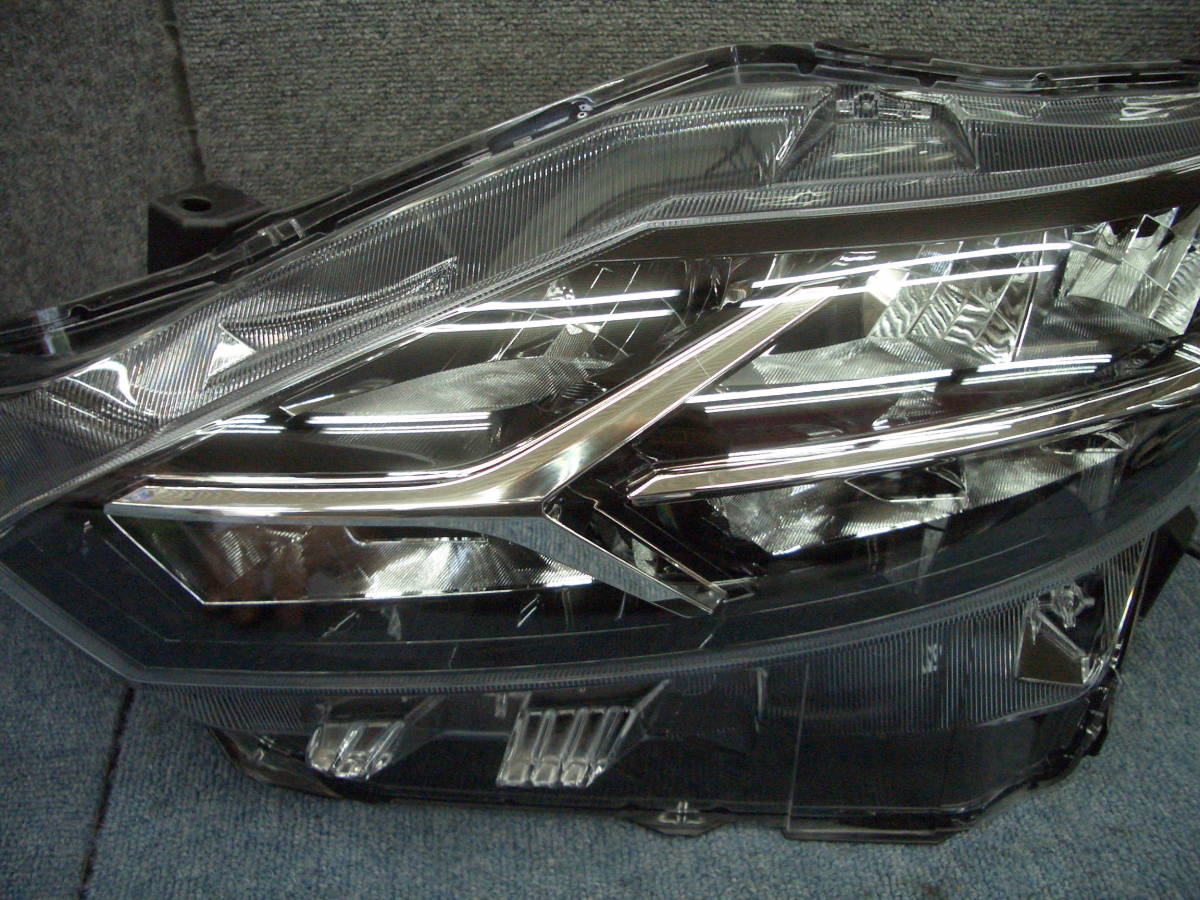 □□2205-N19 美品!日産純正 B44W デイズ ハイウェイスター LED
