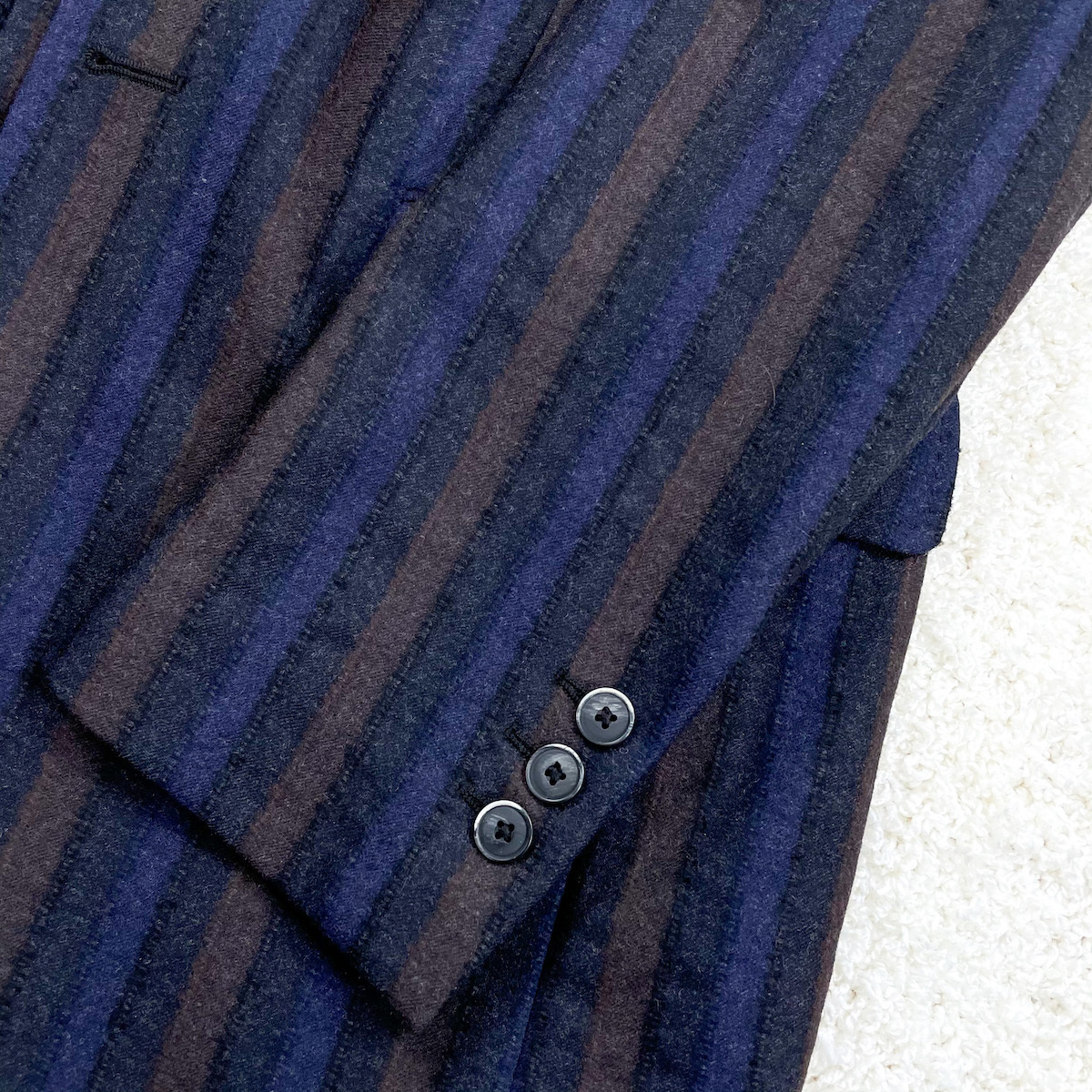 美品【LARDINI】上質な着こなし◎ウール100% テーラードジャケット