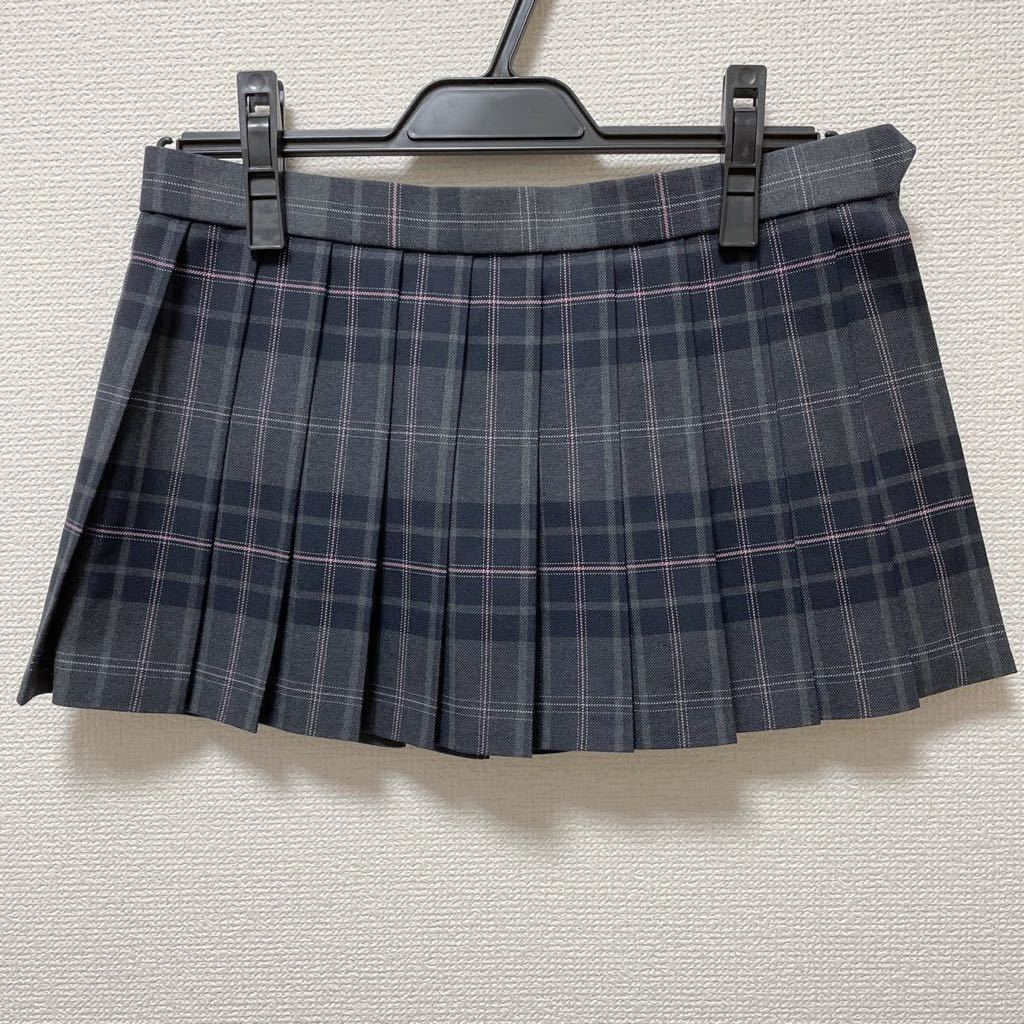 大阪 箕面自由学園高校 制服 グレー・ピンク チェック柄 大阪 箕面自由学園高校 制服 グレー・ピンク チェック柄