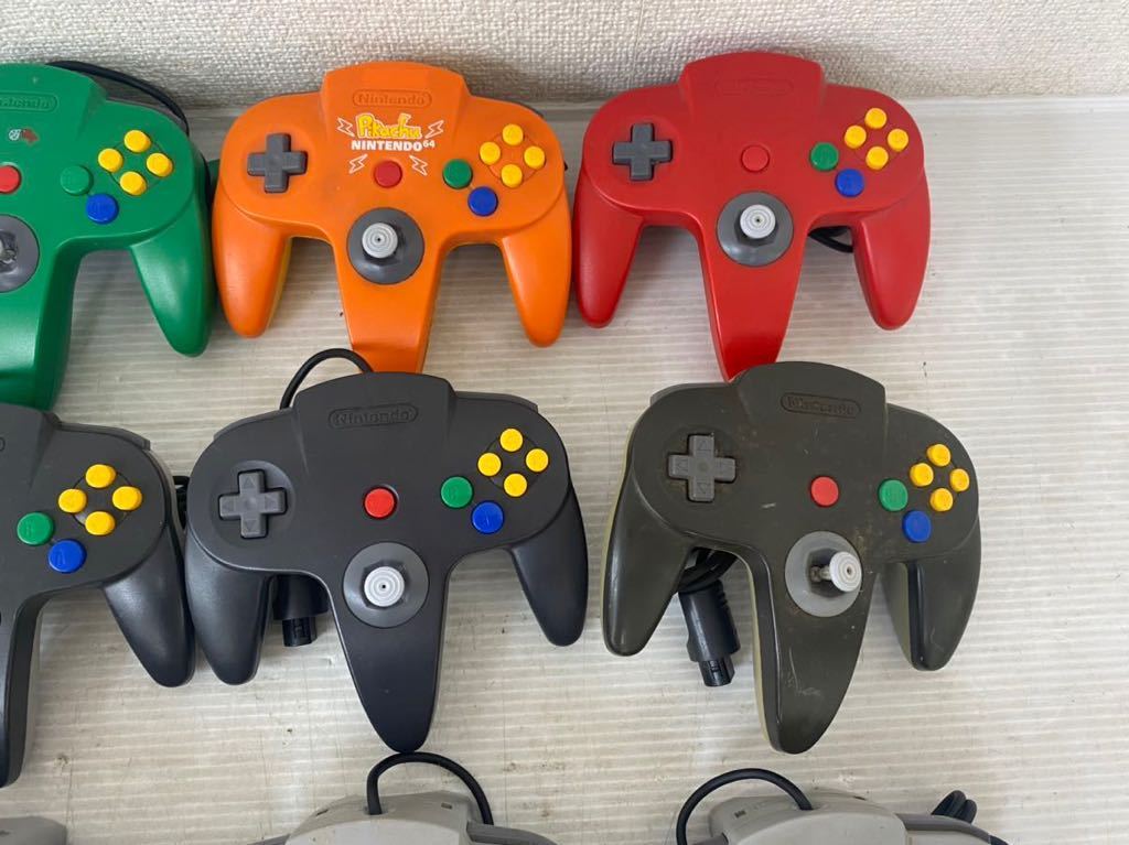 R052604 任天堂 NINTENDO64 N64 コントローラ ブロス NUS-005 計20台 まとめ 動作未確認 ジャンク扱い_画像3