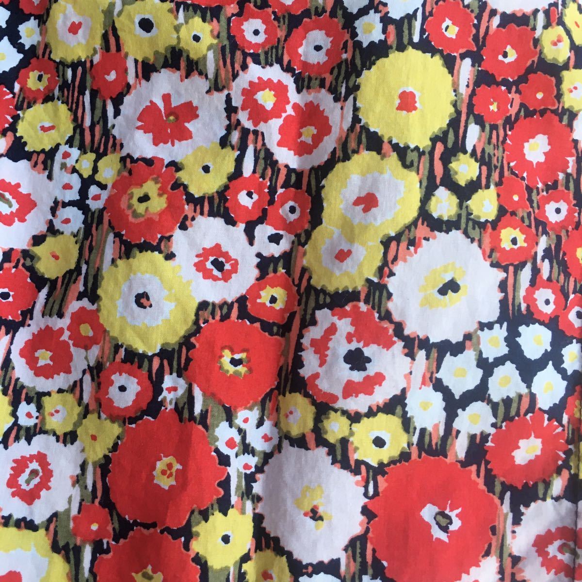 試着後洗濯 Kate Spade Saturday ケイト スペード サタデー floral button down shirt サイズS 赤、黄等_画像8