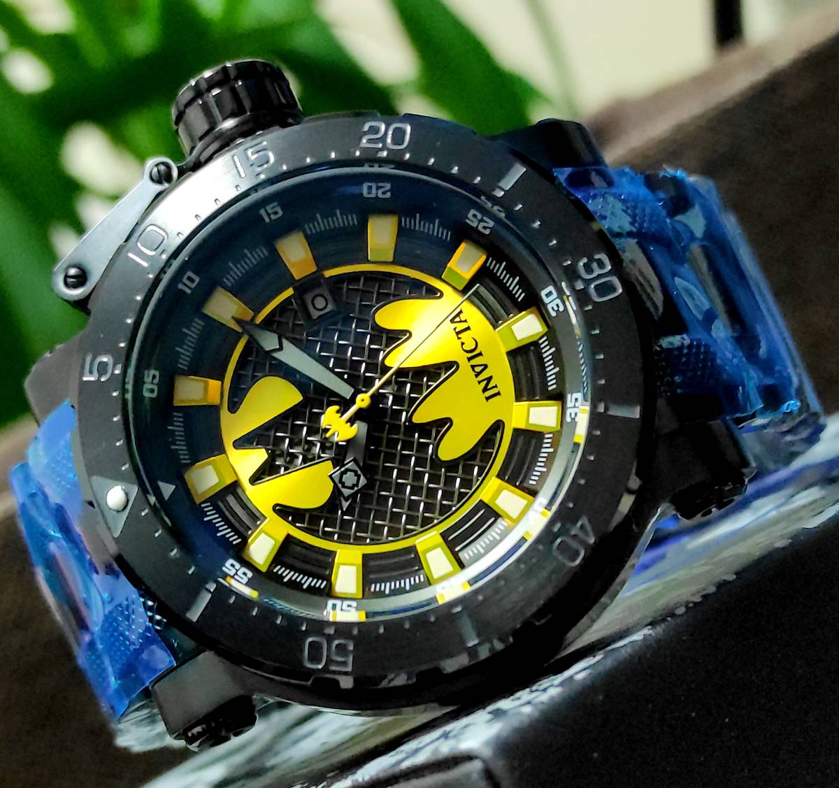 ソフトパープル $1795 インビクタ 高級腕時計 バットマン 全身ブラック