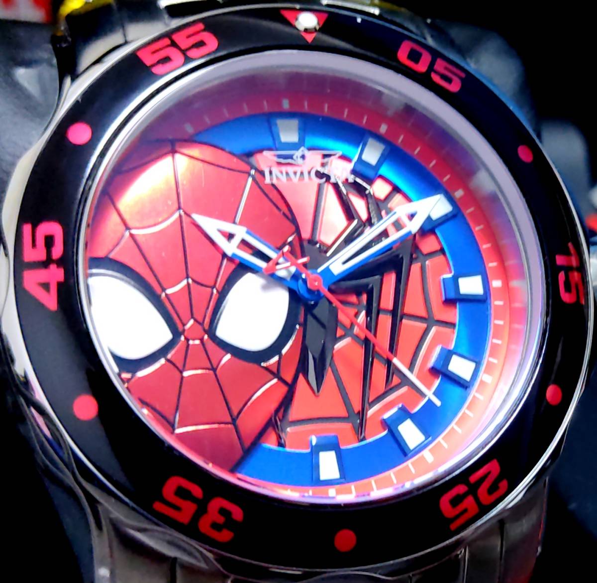 【新品】$795 INVICTA インビクタ コレクターズ MARVEL マーベル SPIDER MAN スパイダーマン シルバー フルメタル 限定 デットストック！の画像3