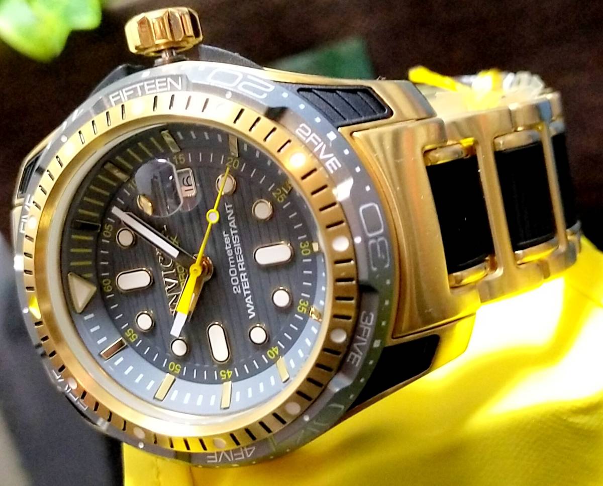 【新品】$1995 INVICTA インビクタ 高級腕時計 HYDROMAX ハイドロマックス ゴールド×グレー 激レア デットストック！の画像7