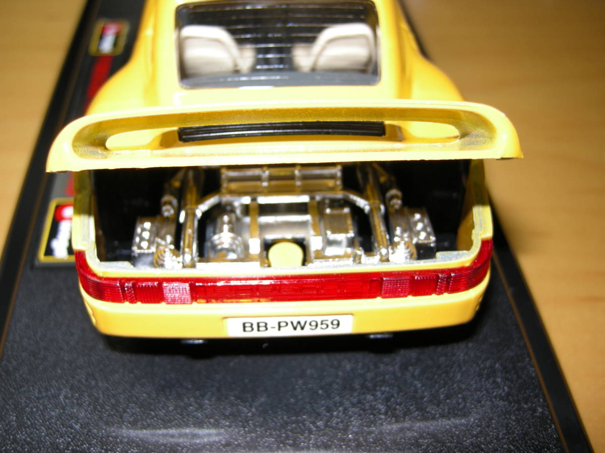 burago BBurago PORSCHE Porsche 959 turbo 1986 1/24 minicar yellow pedestal * box attaching 