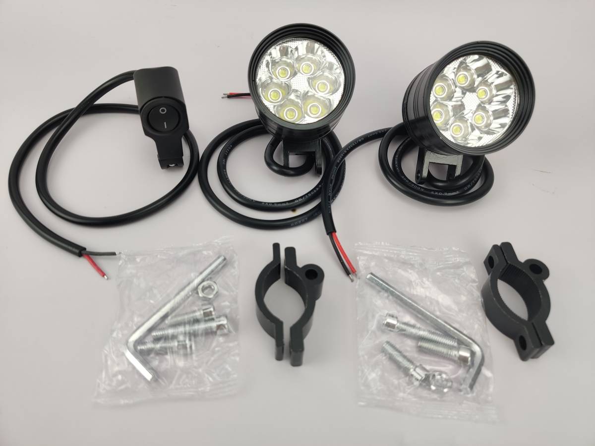 オートバイ/バイク ヘッドライト 補助灯 6連 ledフォグランプ ホワイト 2個入り 12V スポットライト プロジェクター バイク スイッチ*1_画像1