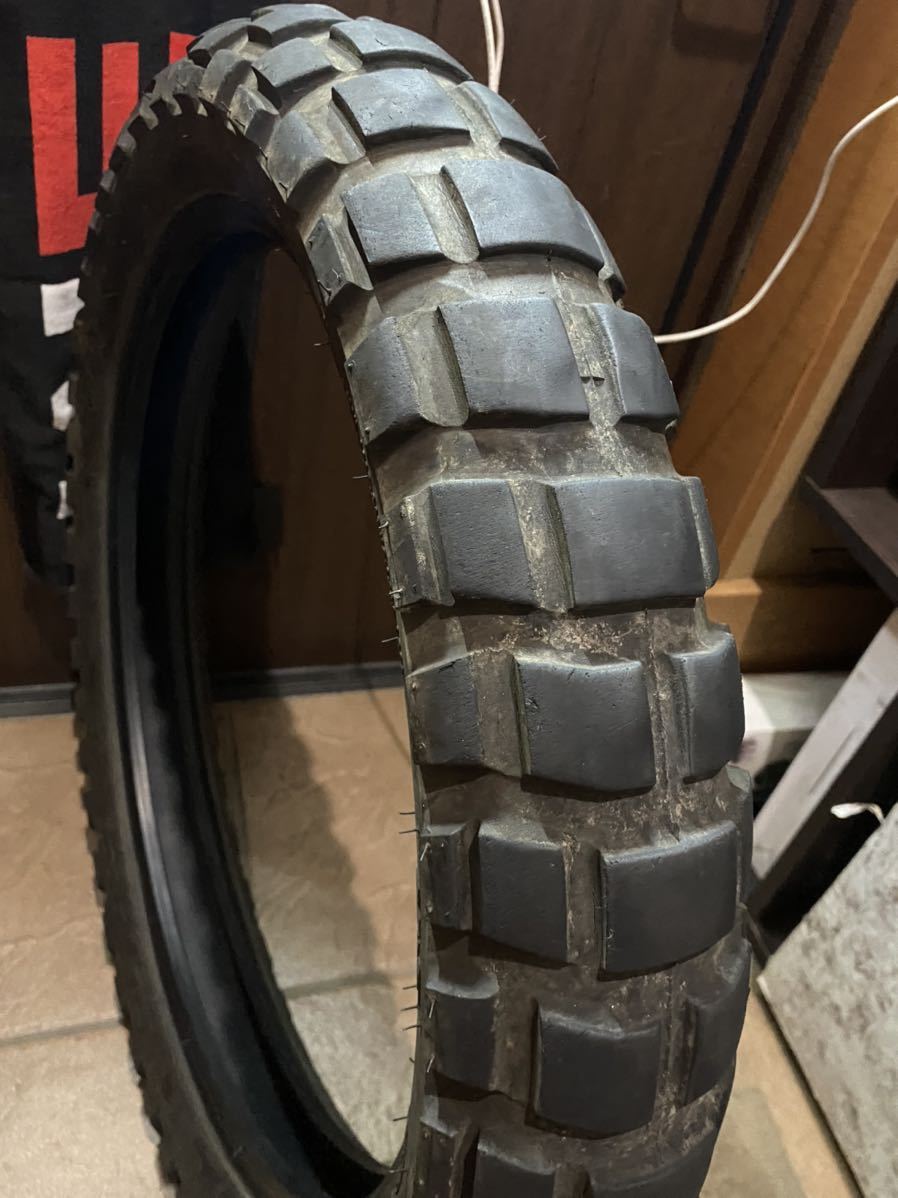 中古MCタイヤ 2020年製造 SHINKO ADVENTURE TRAIL E-804 110/80B19 シンコー 110 80 19 1120 K2142_画像5