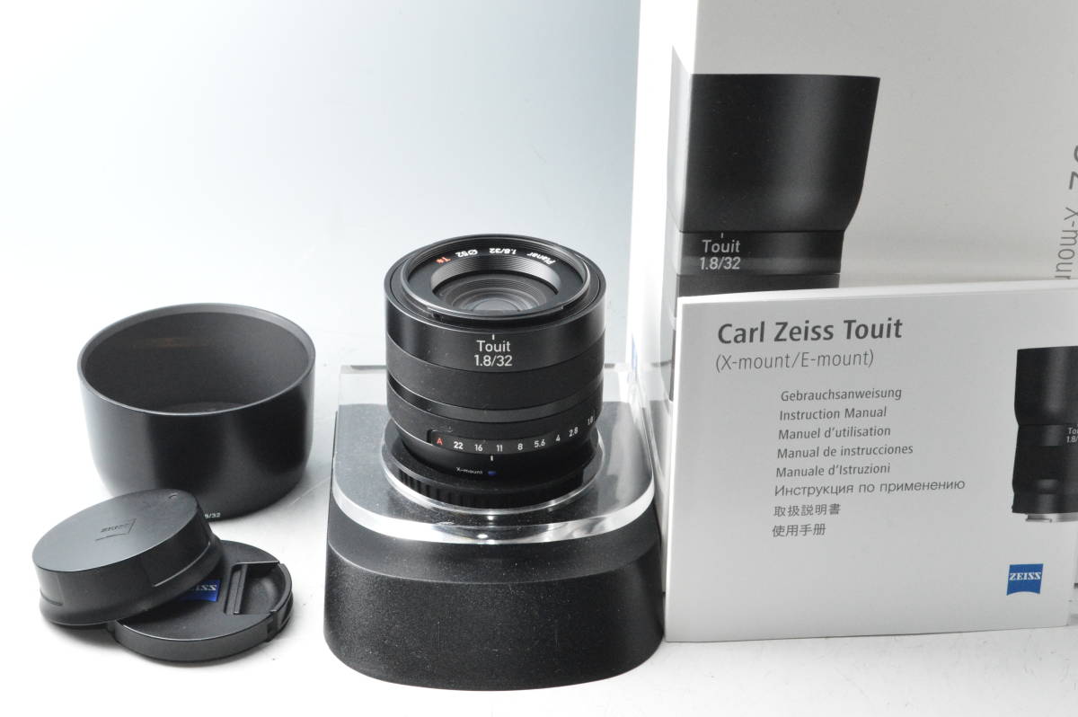 7410 【美品】 カールツァイス Carl Zeiss Touit 32mm F1.8 フジ