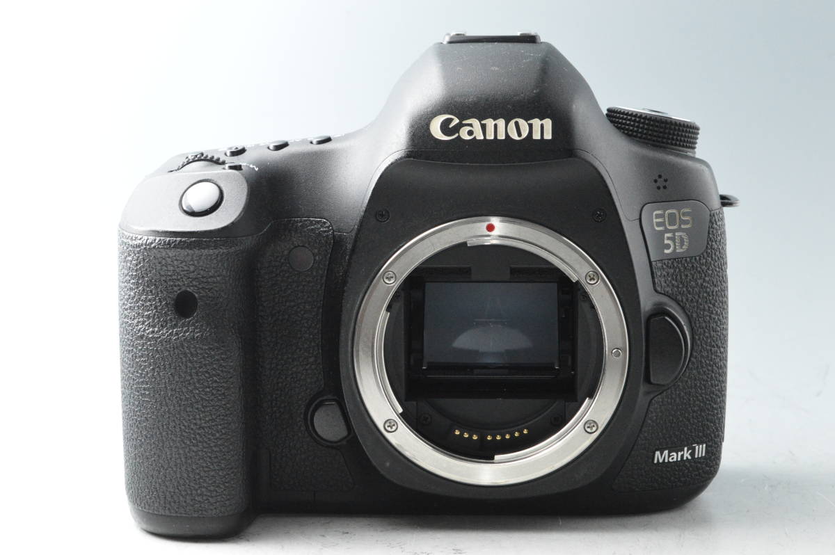 7587 【美品】 Canon キヤノン EOS 5D Mark III ボディ 7587 【美品】 Canon キヤノン EOS 5D Mark III ボディ