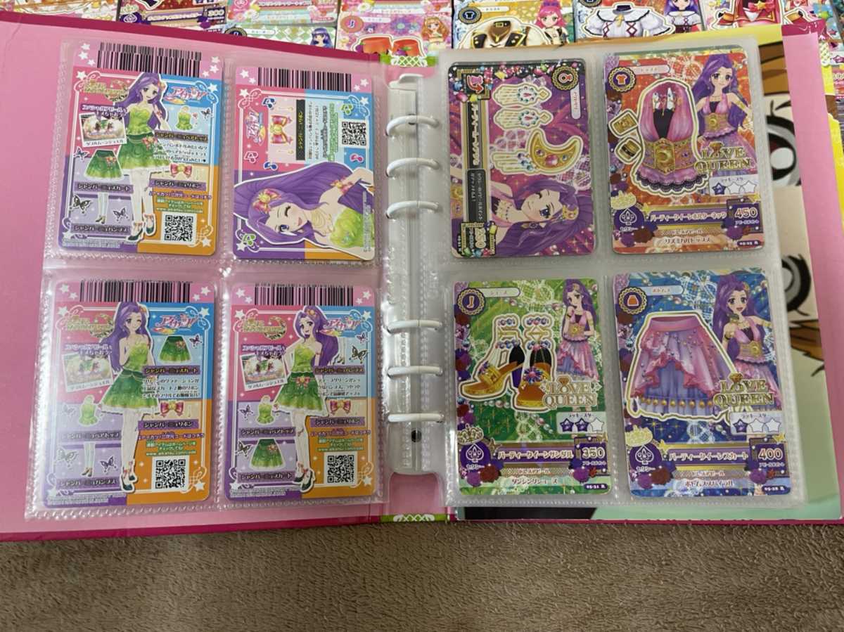 アイカツ☆バインダー18個、カードケース、カード大量5000枚以上 アイカツ☆バインダー18個、カードケース、カード大量5000枚以上