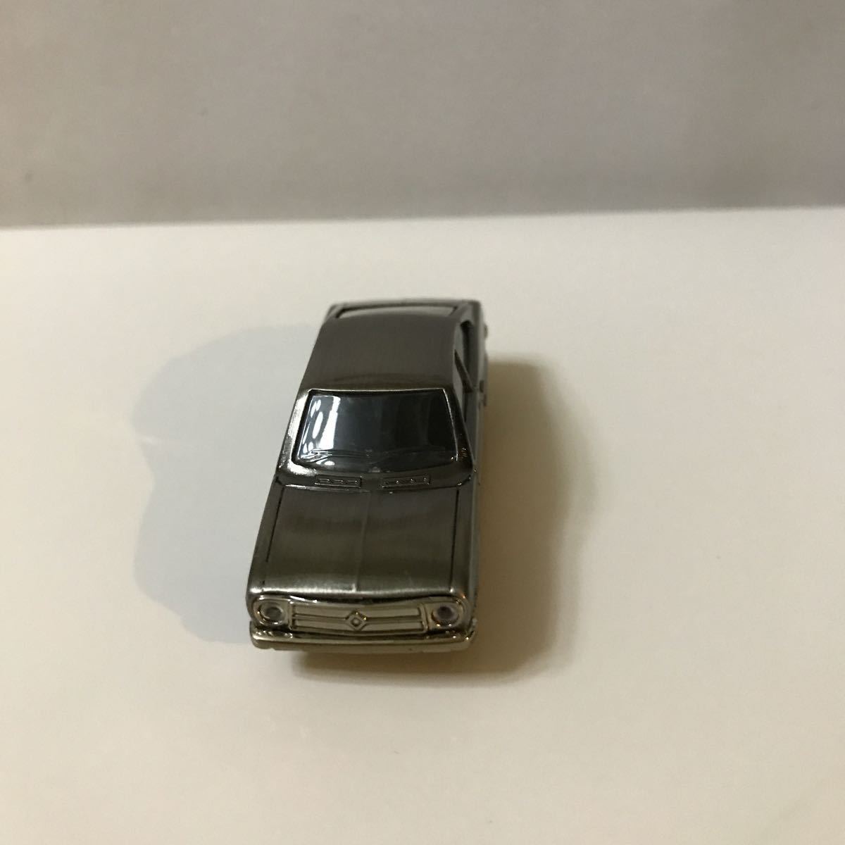  including carriage : Nissan Sunny coupe 1200GX-5... silver 1/64 Konami out of print famous car collection D.C. VERSION vol.1 Dragon Cube minicar box equipped 