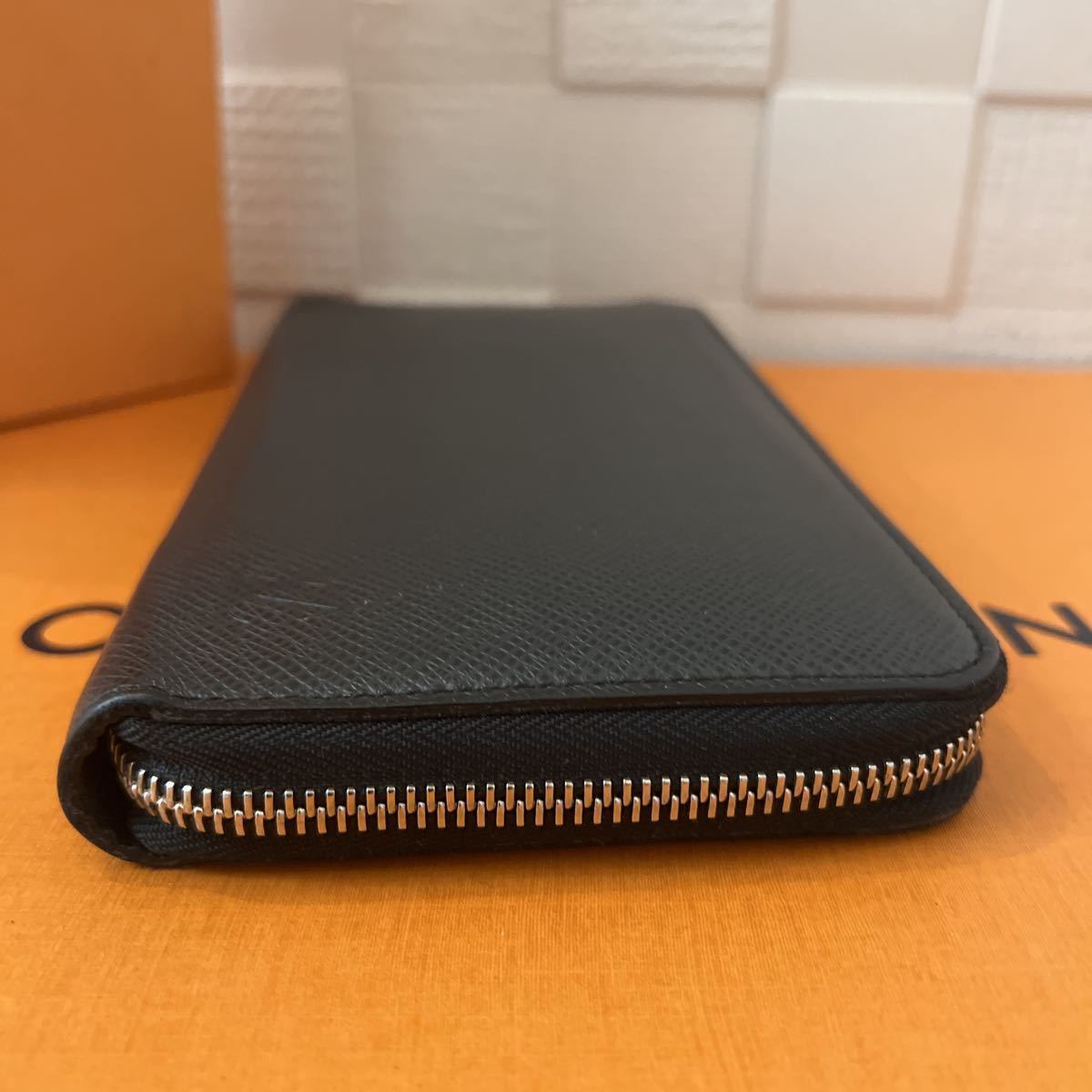☆極美品☆ LOUIS VUITTON ルイヴィトン タイガ ジッピー