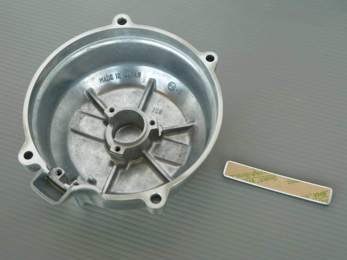 ゼファー750 カワサキ純正 ジェネレーターカバー エンブレム付き 新品