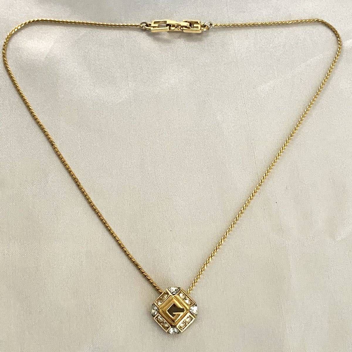 GIVENCHY ジバンシィ ネックレス ゴールドカラー ヴィンテージ GIVENCHY ジバンシィ ネックレス ゴールドカラー ヴィンテージ