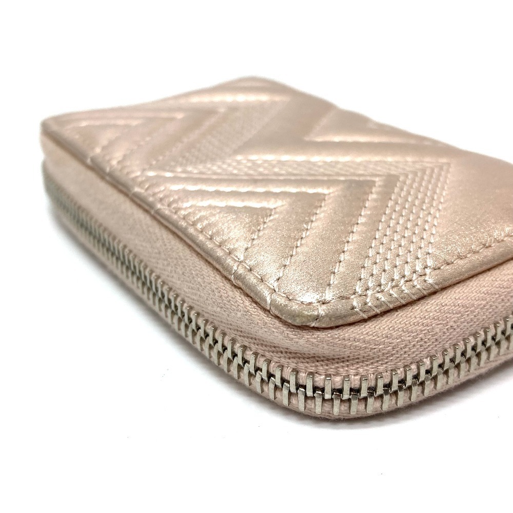 CHANEL シャネル A82535 CC ココマーク ステッチ メタリック ラウンド