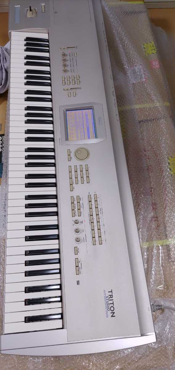 Yahoo!オークション - KORG TRITON STUDIO PRO 76鍵 Yahoo!オークション - KORG TRITON STUDIO PRO 76鍵