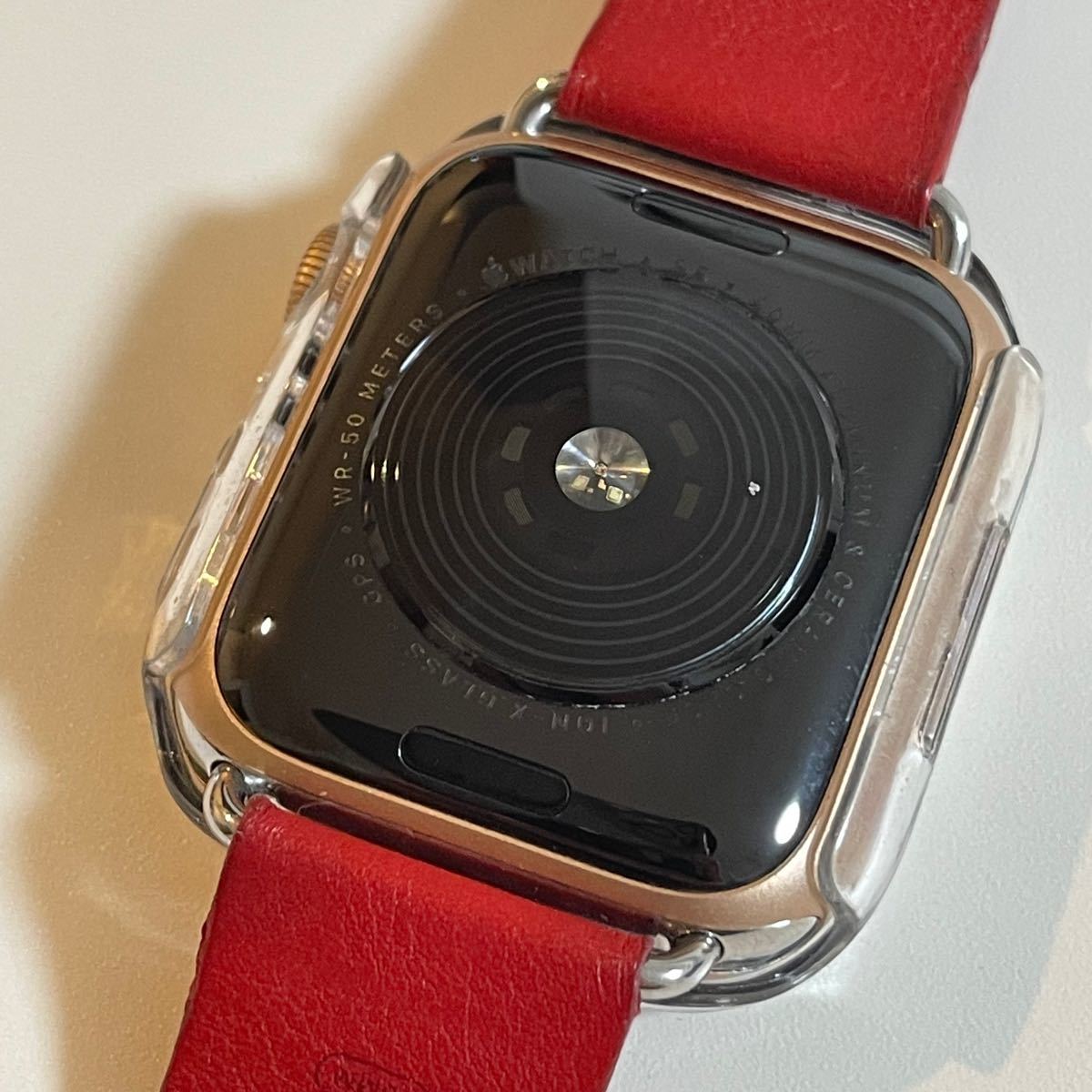 Apple Watch SE 40mm 純正レザーモダンバックル ガラスケース付 美品