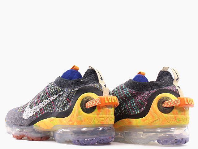 NIKE WMNS AIR VAPORMAX 2020 FK CJ6741-002/24cm アッパーにはフライニットを採用しミッドソールを省きAIRを全て剥き出しにしています_画像3