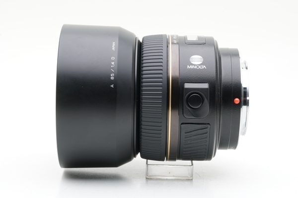 フジヤカメラ】ジャンク品 MINOLTA AF 85mm F1.4 G (D) 専用フード付き