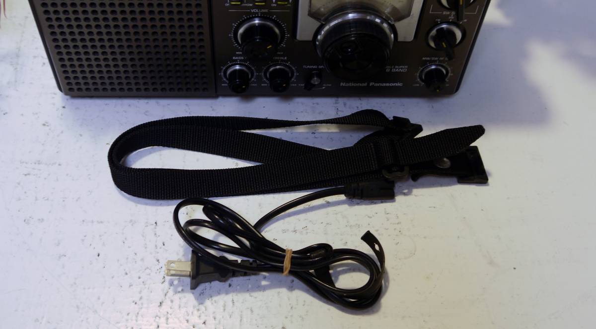 クーガ(RF-2200)オールバンド高感度整備、特にFMは抜群。使用 クーガ(RF-2200)オールバンド高感度整備、特にFMは抜群。使用
