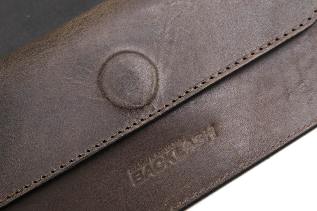 ISAMU KATAYAMA BACKLASH イサムカタヤマ バックラッシュ 長財布 811