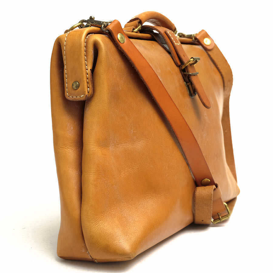 HERZ hell tsu business bag la tea go leather cow leather soft Dulles bag 2WAY shoulder bag standard 