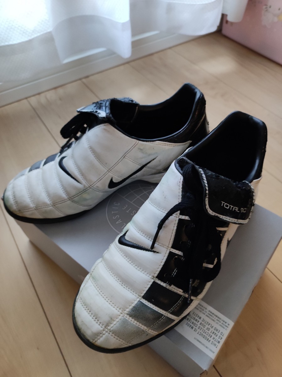 ナイキ NIKE トータル90 トレーニングシューズ 26cm|Yahoo ナイキ NIKE トータル90 トレーニングシューズ 26cm|Yahoo