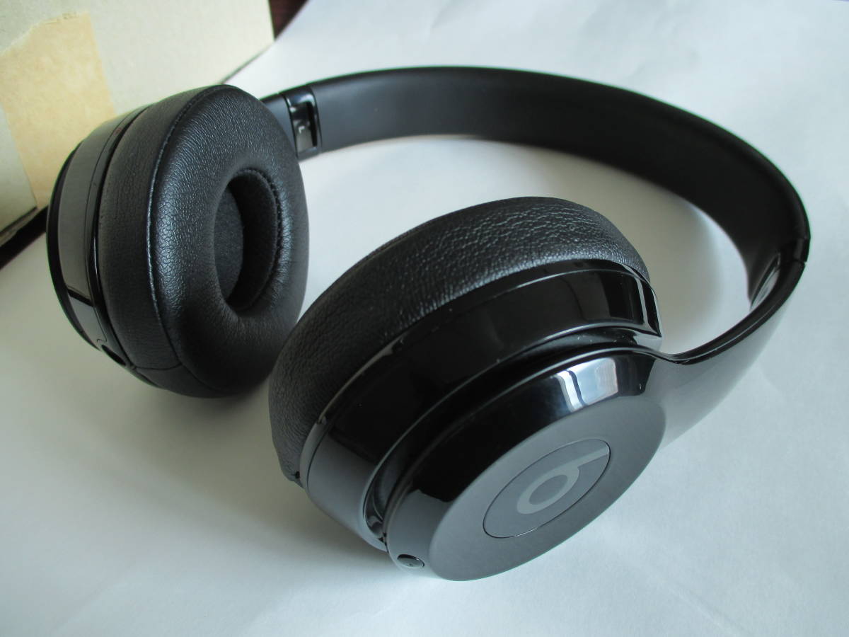 Beats Solo3 Wireless A1796 グロスブラック ワイヤレス Bluetooth