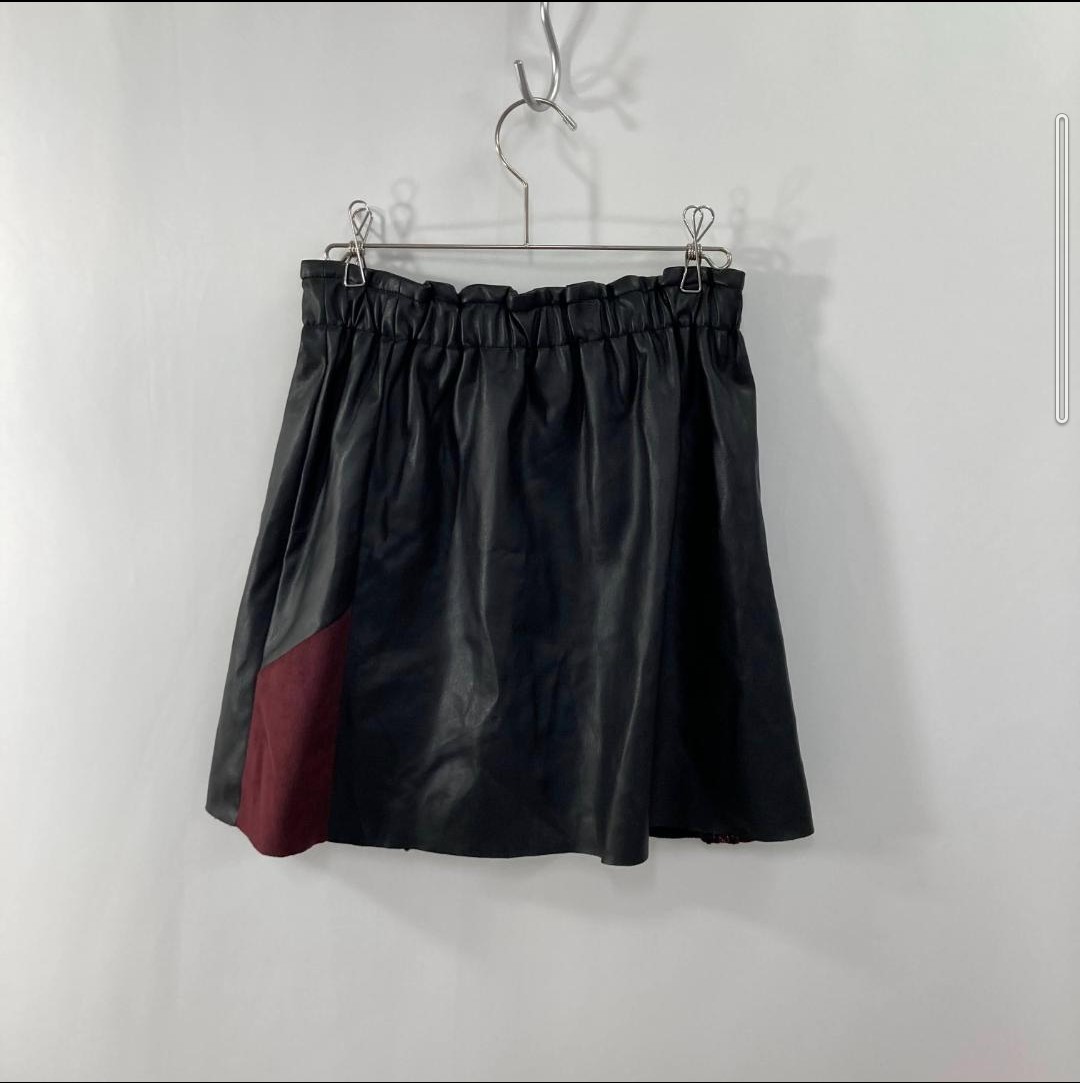 ZARA BASIC ザラ ベーシック フェイクレザー切り替えミニスカートI