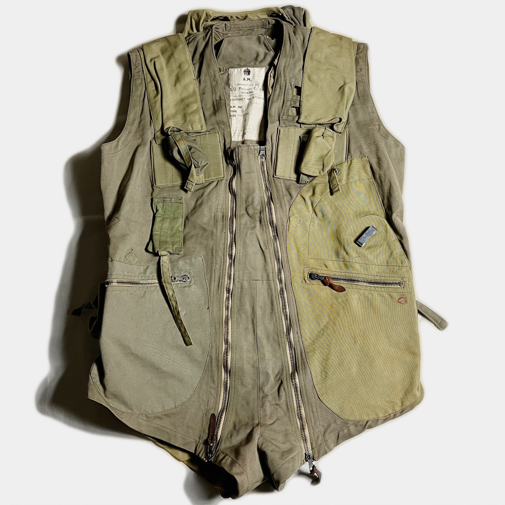  illusion class! RAF Royal Air Force ROYALAirForce Mae West PARACHUTE HARNESS Harness the best VEST England Air Force WW2 VINTAGE Vintage 