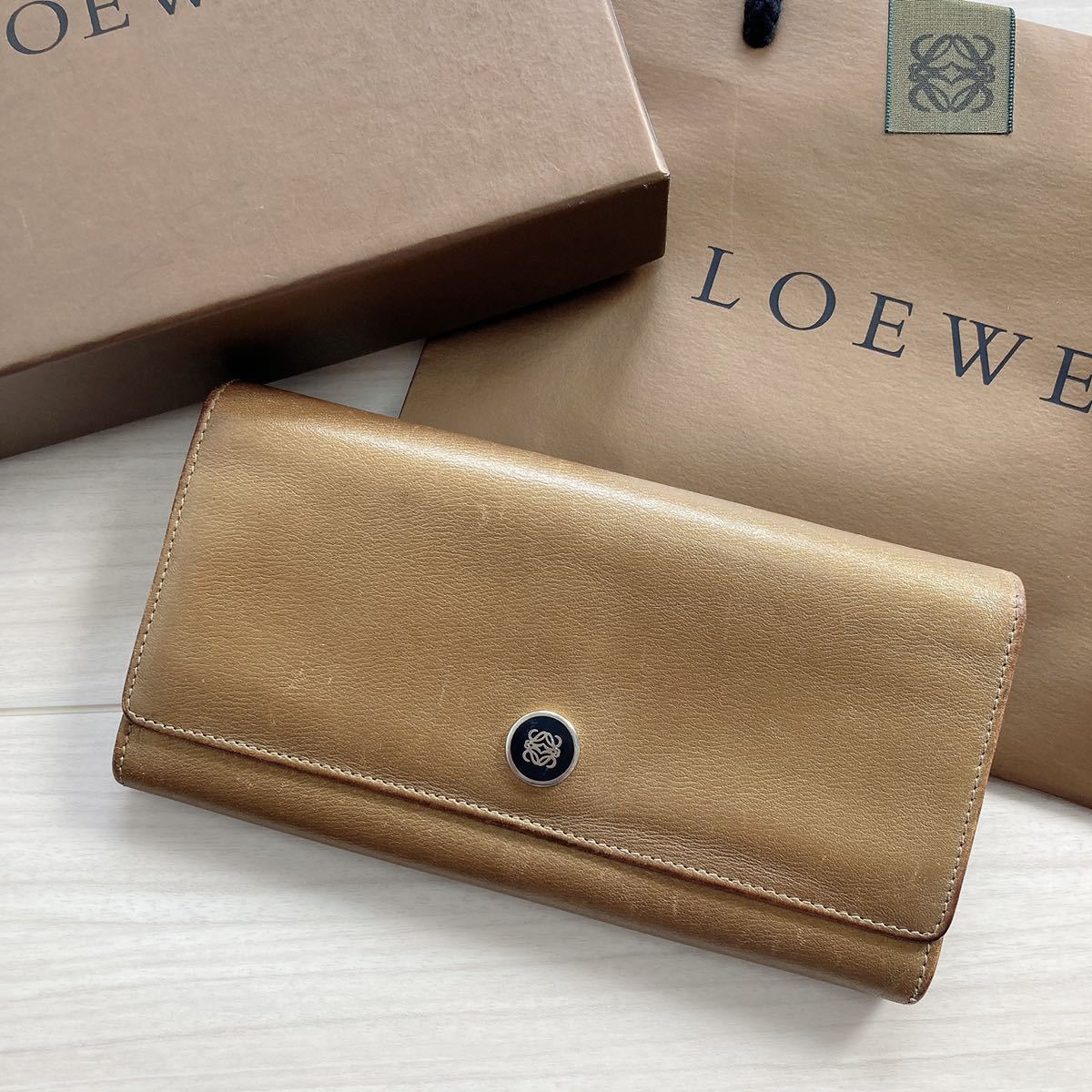 金色】LOEWE ロエベ レディース アナグラム 革財布 長財布 二つ折り