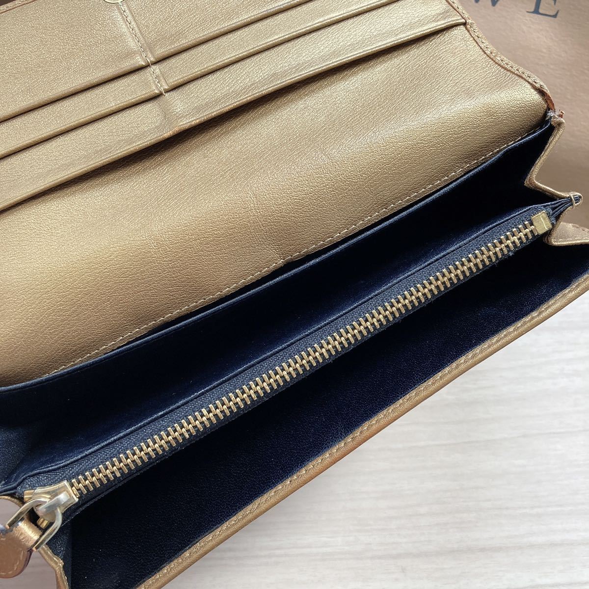 金色】LOEWE ロエベ レディース アナグラム 革財布 長財布 二つ折り