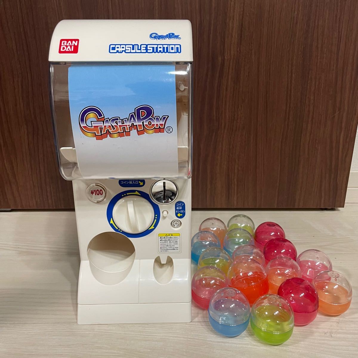 バンダイ カプセルステーション ガシャポン ガチャポンマシン バンダイ カプセルステーション ガシャポン ガチャポンマシン