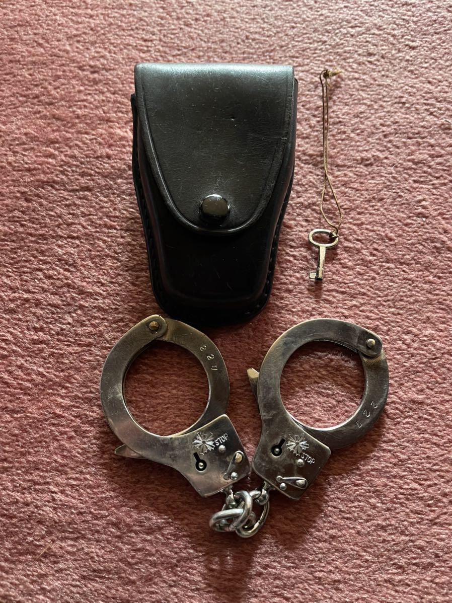 手錠 本物 警察 手錠 本物 警察