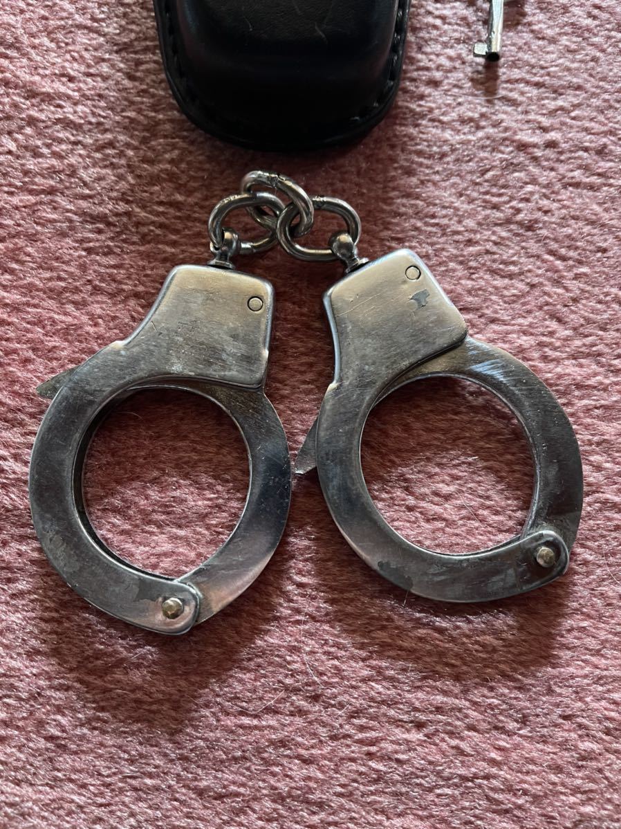 手錠 本物 警察 手錠 本物 警察