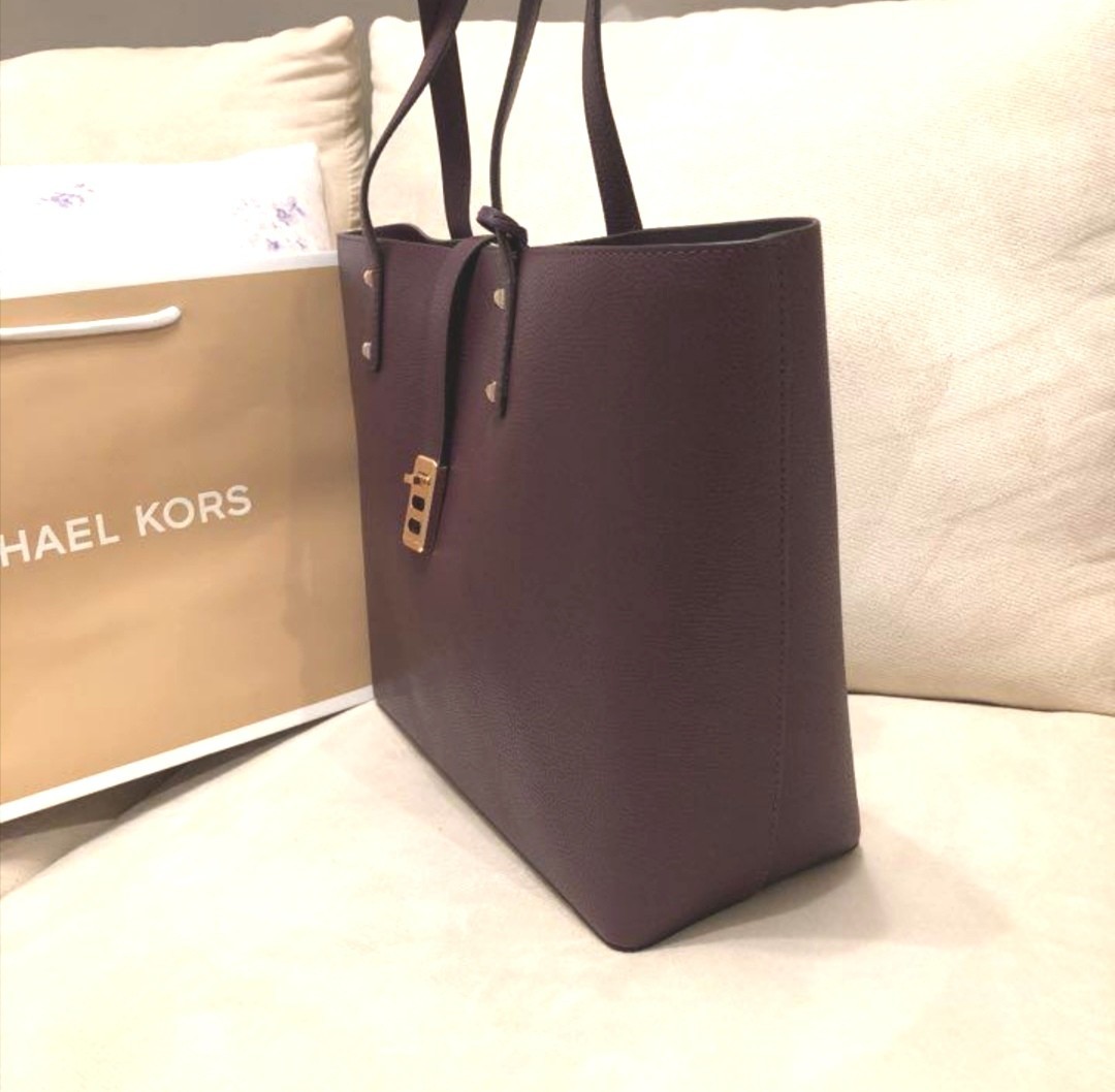 【新品未使用品】MICHAEL KORS マイケルコース レザーラージトートバッグ