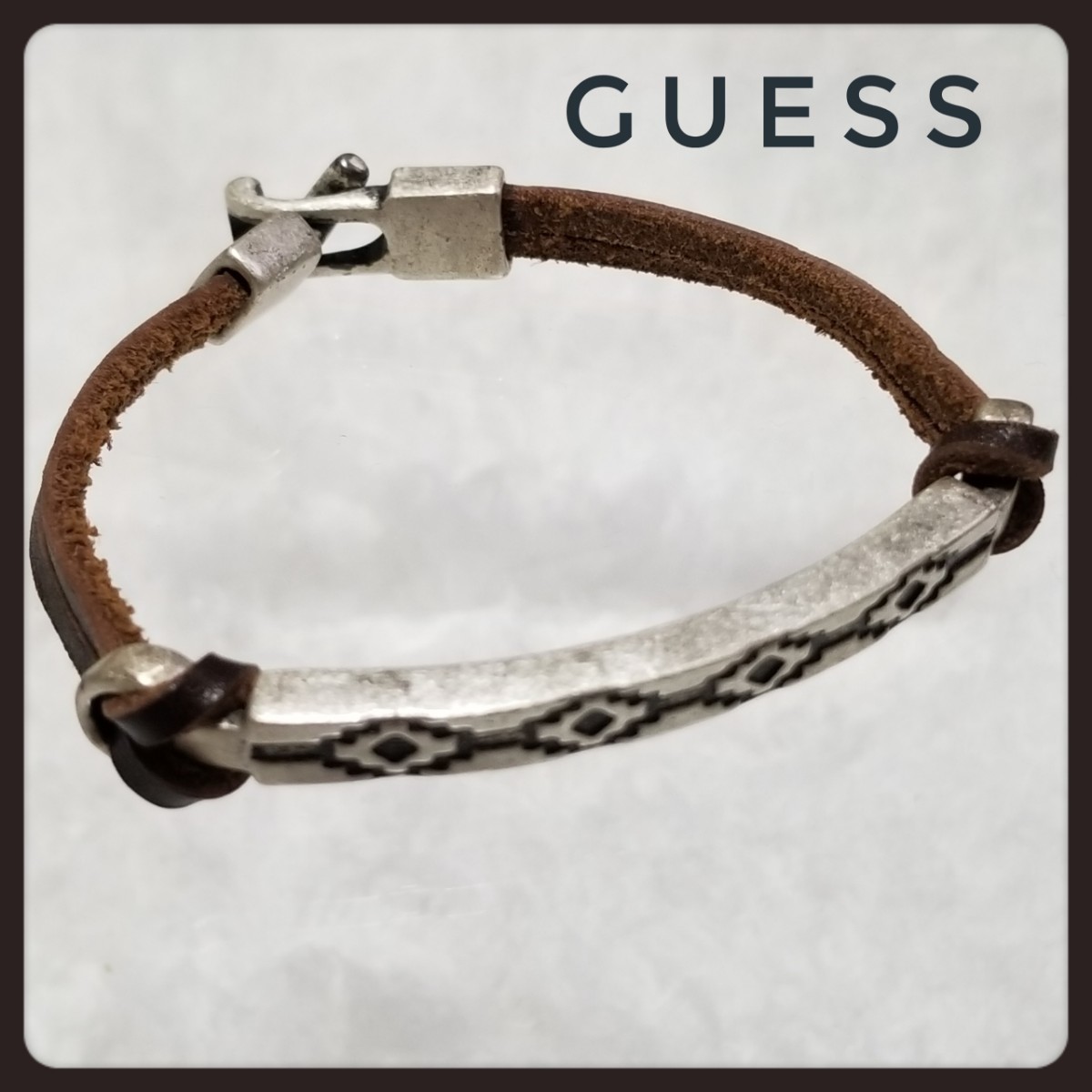 GUESS ゲス アクセサリー ブレスレット バングル シルバー レザー メンズ