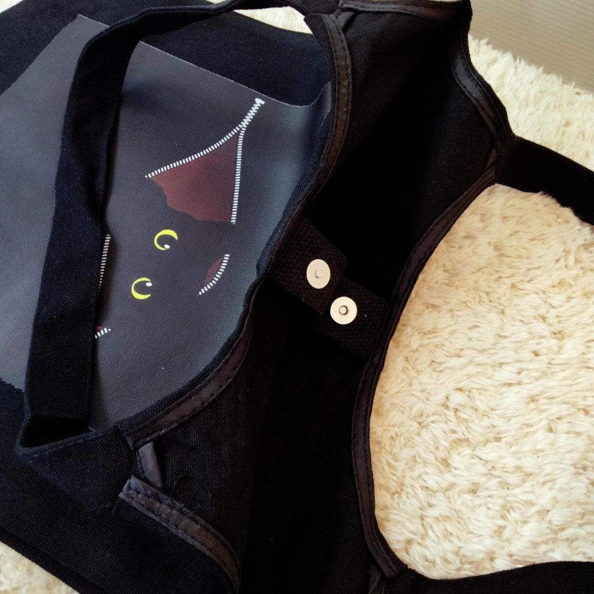 黒猫【トートバッグ】ブラック　　キャンバス生地　匿名配送　　24時間以内発送　ショッピング　旅行　猫グッズ　ねこ　ネコ　猫