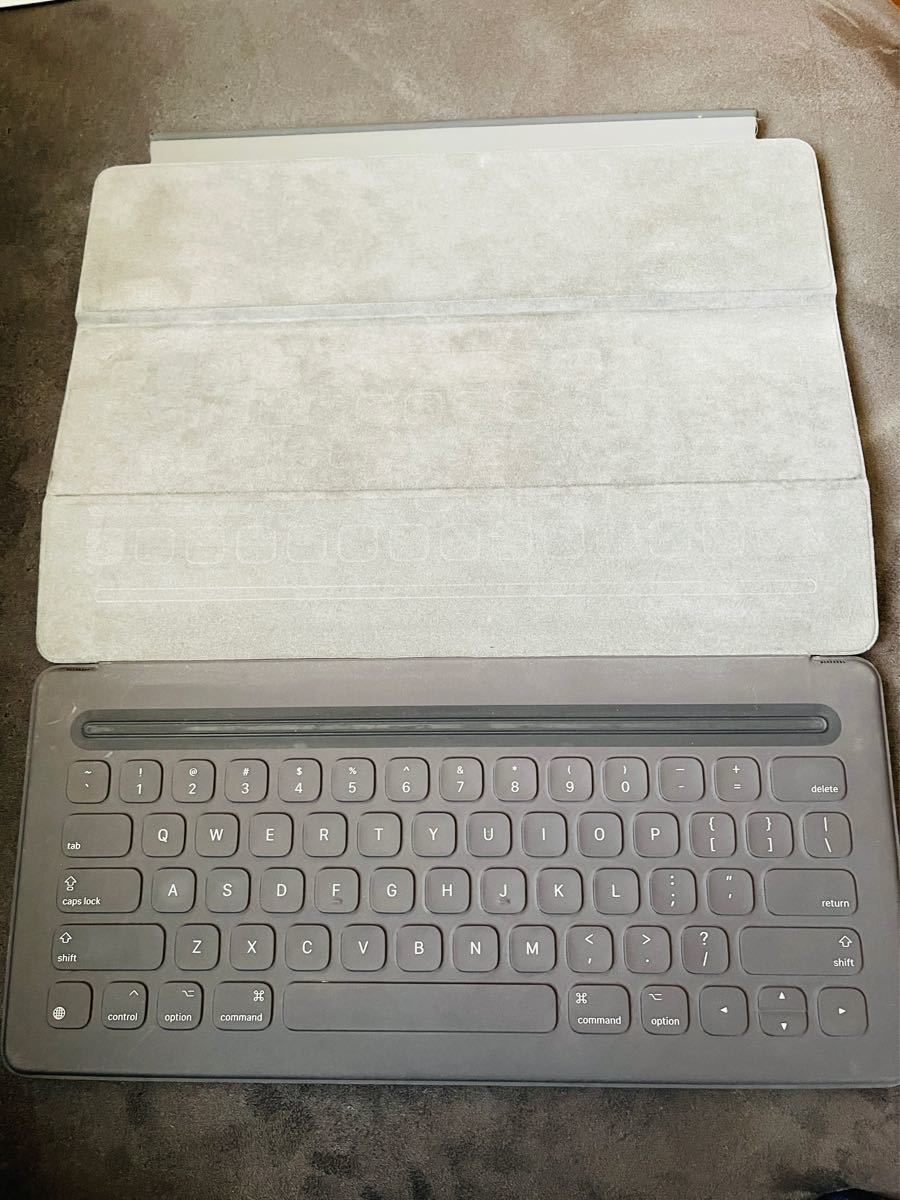 ジャンク　APPLE IPAD PRO SMART KEYBOARD